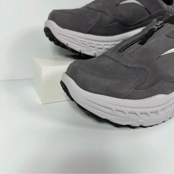 UGG CA805 ZIP GORE TEX MENS SHOES SIZE 9 DARK GREY GRAY WATERPROOF ZIPPER NEW - Picture 5 of 10